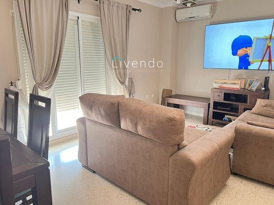 Foto 2 de Piso en venta en Alcalá de los Gazules de 2 habitaciones con terraza y balcón