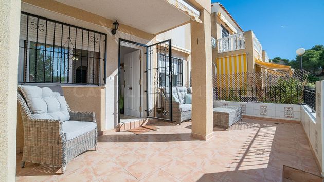 Foto 2 de Venta de casa en calle Laguna Roja de 2 habitaciones con terraza y piscina