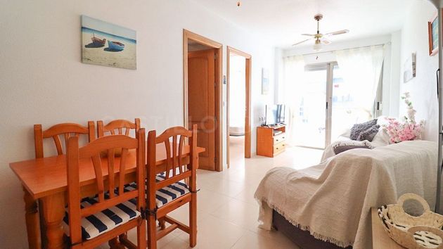 Foto 1 de Pis en venda a calle Mar Baltico de 2 habitacions amb piscina i balcó