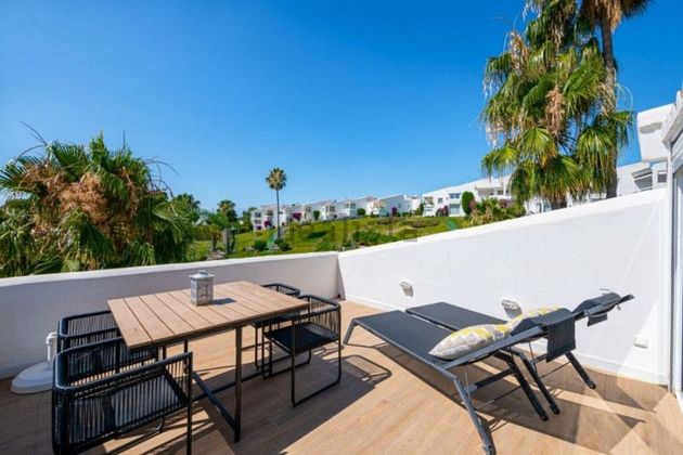 Foto 1 de Dúplex en venda a avenida Valle del Golf de 3 habitacions amb terrassa i piscina
