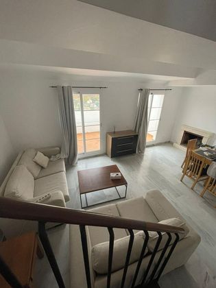 Foto 2 de Dúplex en venda a Nueva Andalucía centro de 2 habitacions amb terrassa i piscina