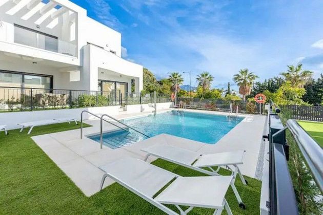 Foto 1 de Casa en lloguer a calle Del Tenis de 3 habitacions amb terrassa i piscina