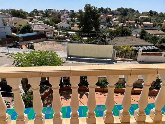 Foto 2 de Chalet en venta en Castellet i la Gornal de 5 habitaciones con terraza y piscina