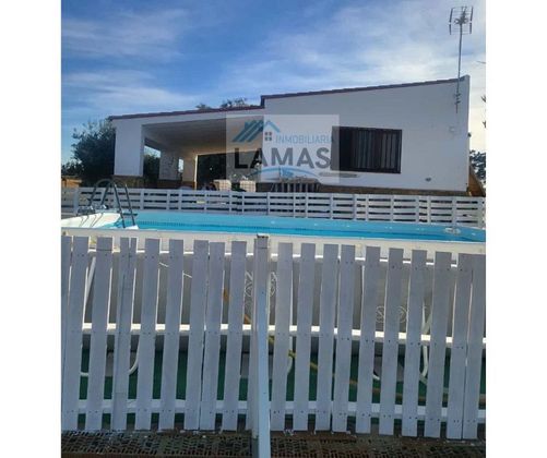 Foto 1 de Casa en venda a Millanes de 3 habitacions amb piscina i jardí