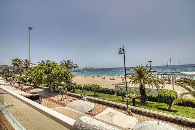 Foto 1 de Alquiler de local en Los Cristianos - Playa de las Américas con terraza