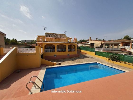 Foto 2 de Chalet en venta en Montroy de 7 habitaciones con terraza y piscina