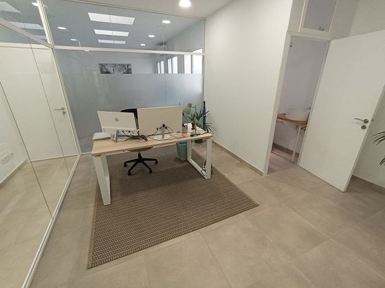 Foto 1 de Alquiler de oficina en Eixample con aire acondicionado