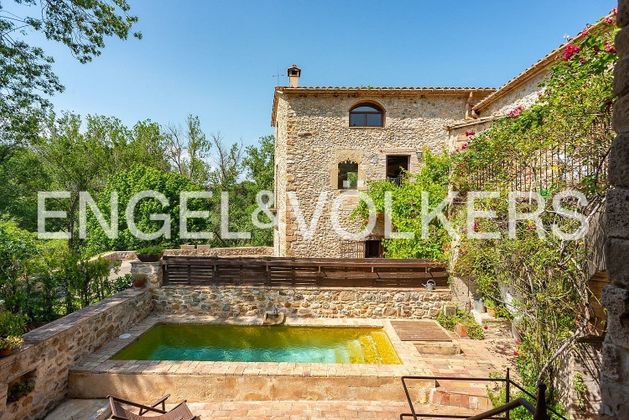 Foto 1 de Casa rural en venda a calle De L'esglesia de Vilert de 8 habitacions amb terrassa i piscina