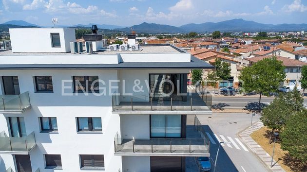 Foto 1 de Àtic en venda a calle Rafael Masó de 3 habitacions amb terrassa i piscina