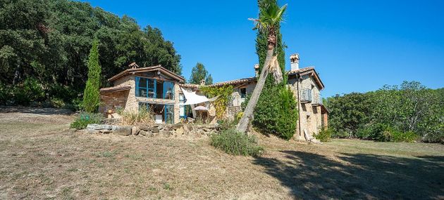 Foto 2 de Casa rural en venda a calle Can Caçallebres de 4 habitacions amb terrassa i piscina