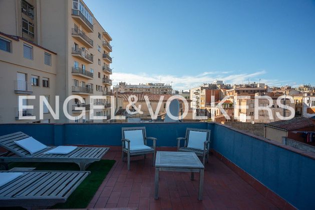 Foto 2 de Dúplex en venta en calle Ginesta de 2 habitaciones con terraza y balcón