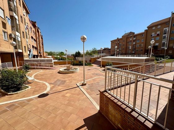 Foto 1 de Pis en venda a Puerta bonita de 3 habitacions amb terrassa i piscina