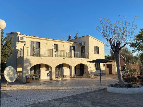Foto 2 de Casa rural en venda a Villajoyosa ciudad de 3 habitacions amb terrassa i piscina