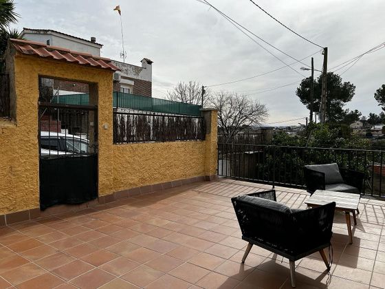 Foto 1 de Xalet en venda a Castellnou - Can Mir - Sant Muç de 7 habitacions amb terrassa i piscina