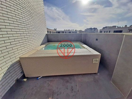 Foto 1 de Piso en venta en Poble Nou de 3 habitaciones con terraza y piscina