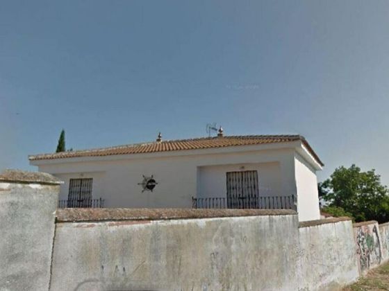 Foto 1 de Casa en venda a plaza De Nuestra Señora de Cuatrovitas de 4 habitacions amb piscina