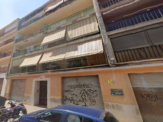 Foto 1 de Local en venda a calle De L'ebenista Hervás de 268 m²