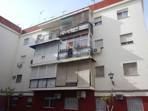 Foto 2 de Venta de piso en calle Maestro Moreno Torroba de 2 habitaciones y 70 m²