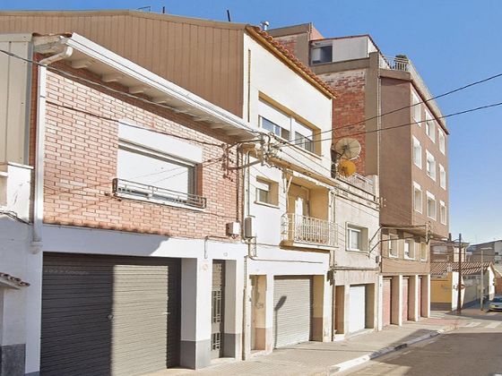 Foto 2 de Casa en venda a calle De Les Escoles de 7 habitacions amb piscina i garatge