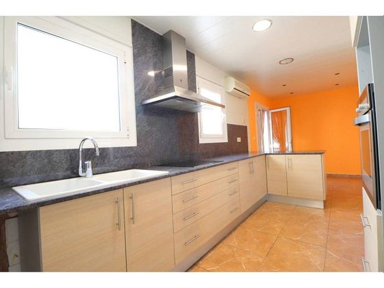 Foto 2 de Venta de piso en Sant Pere Nord de 4 habitaciones con aire acondicionado y calefacción