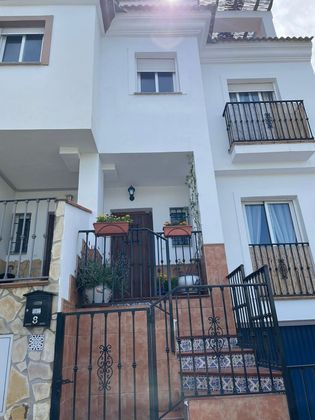 Foto 1 de Casa en venda a calle La Redonda de 3 habitacions amb terrassa i balcó