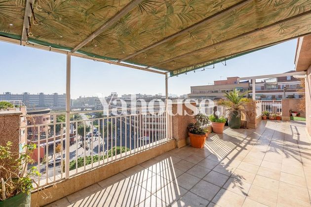 Foto 1 de Àtic en venda a Sant Adrià de Besos de 3 habitacions amb terrassa i calefacció