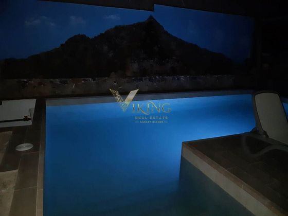 Foto 2 de Chalet en venta en Buzanda - Cabo Blanco - Valle San Lorenzo de 5 habitaciones con terraza y piscina
