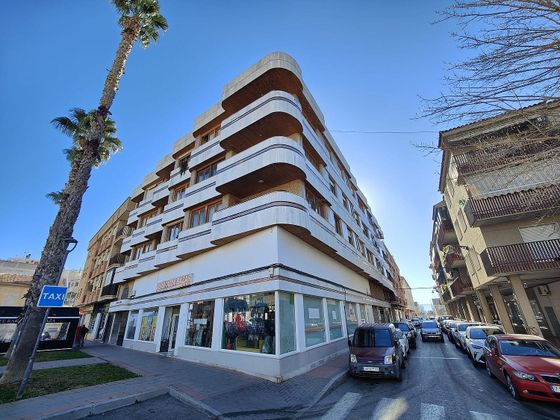 Foto 1 de Piso en venta en calle Maestro Puig Valera de 4 habitaciones con terraza y balcón