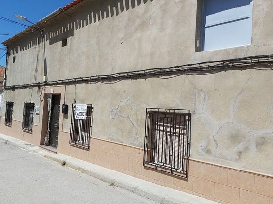 Foto 1 de Xalet en venda a Vara de Rey de 3 habitacions amb terrassa i garatge