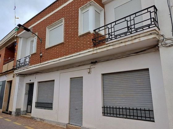 Foto 1 de Venta de casa en Casas de Fernando Alonso de 5 habitaciones con terraza y garaje