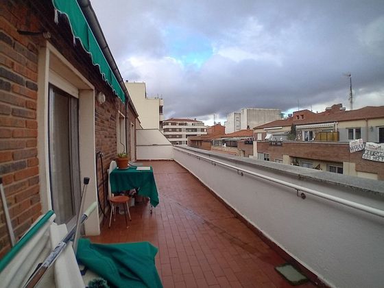 Foto 1 de Pis en venda a Hospitales - Campus de 4 habitacions amb terrassa i calefacció