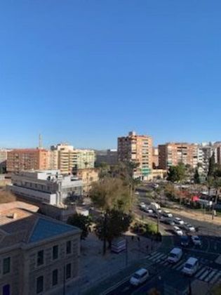 Foto 1 de Pis en venda a Centro - Murcia de 6 habitacions amb terrassa i balcó