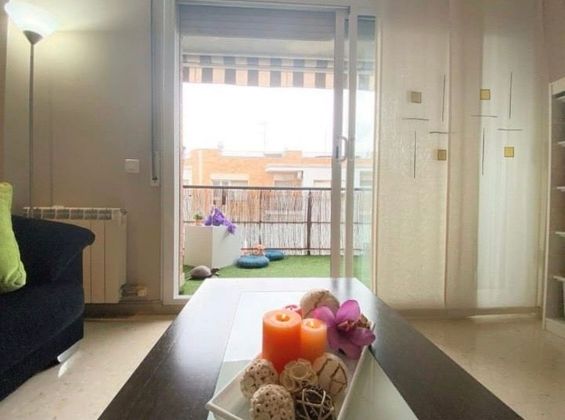 Foto 2 de Pis en venda a calle Eivissa de 3 habitacions amb terrassa i garatge