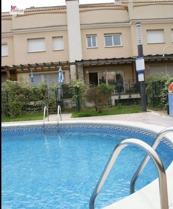 Foto 1 de Venta de casa en Bonavista de 4 habitaciones con terraza y piscina