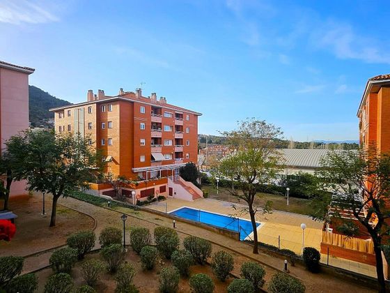 Foto 1 de Pis en venda a Santa Coloma de Cervelló de 3 habitacions amb jardí i balcó