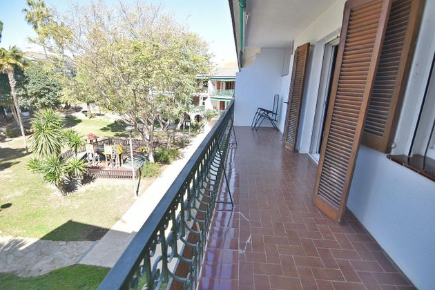 Foto 1 de Pis en venda a Calafell Poble de 3 habitacions amb terrassa i balcó