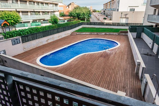 Foto 1 de Pis en venda a calle Del Puigmal de 3 habitacions amb terrassa i piscina