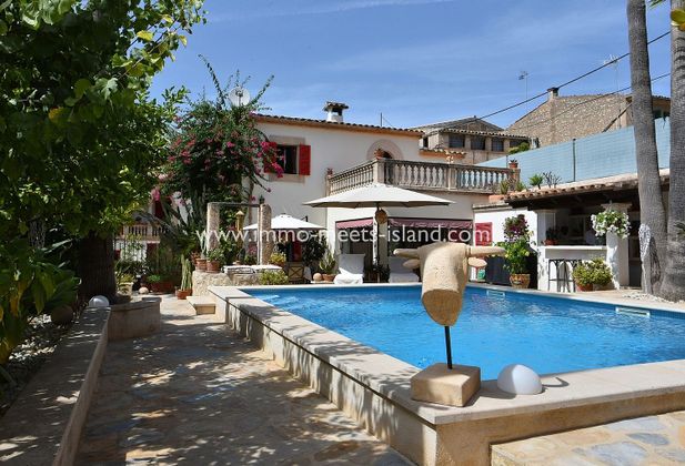 Foto 1 de Venta de chalet en Montuïri de 9 habitaciones con terraza y piscina