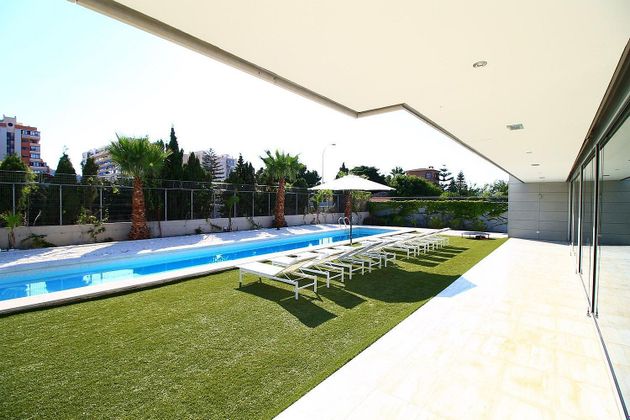 Foto 1 de Venta de chalet en Alicante Golf de 6 habitaciones con terraza y piscina