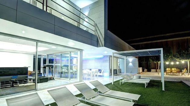 Foto 2 de Venta de chalet en Alicante Golf de 6 habitaciones con terraza y piscina
