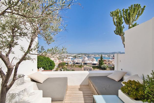 Foto 1 de Casa en venda a Dalt de la Vila - La Marina de 2 habitacions amb terrassa i aire acondicionat