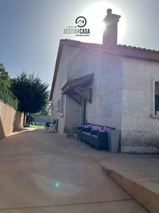 Foto 2 de Xalet en venda a calle Ribadetea de 4 habitacions amb terrassa i piscina