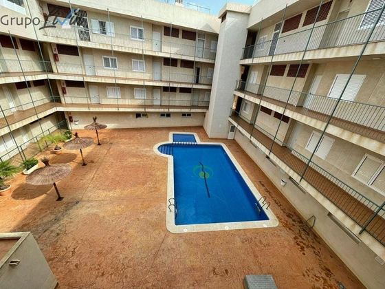 Foto 1 de Pis en lloguer a Mazarrón ciudad de 2 habitacions amb terrassa i piscina