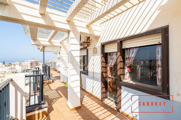 Foto 1 de Àtic en venda a plaza De San Sebastian de 5 habitacions amb terrassa i garatge