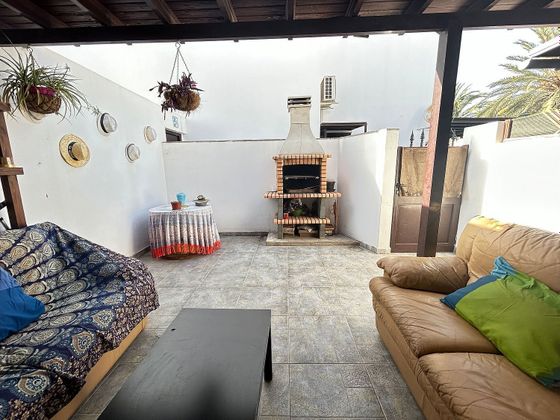 Foto 2 de Casa adossada en venda a Playa Honda de 3 habitacions amb terrassa i balcó