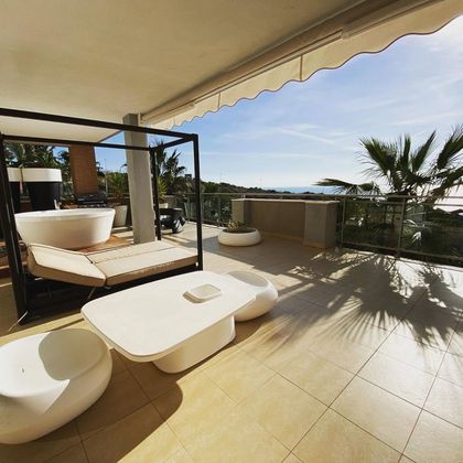 Foto 2 de Venta de piso en Els Terrers de 3 habitaciones con terraza y piscina