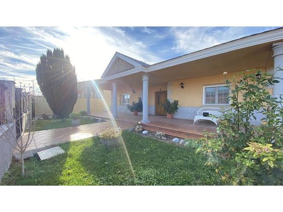 Foto 1 de Casa en venda a Calera y Chozas de 5 habitacions amb terrassa i jardí