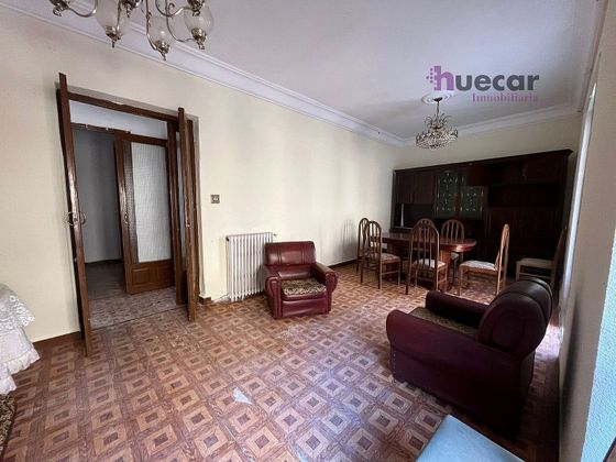 Foto 2 de Pis en venda a Centro - Cuenca de 5 habitacions amb balcó i calefacció