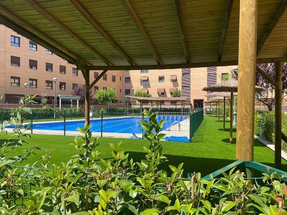Foto 1 de Venta de piso en Centro - Corte Inglés de 3 habitaciones con terraza y piscina