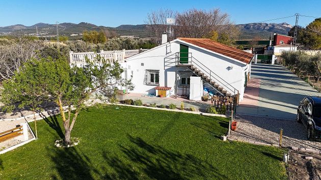 Foto 1 de Casa rural en venda a Ibi de 3 habitacions amb terrassa i jardí
